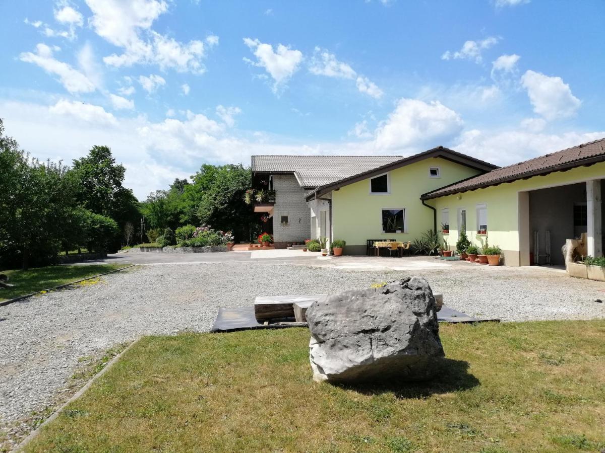 Ferienwohnung Deno Podgrad  Exterior foto