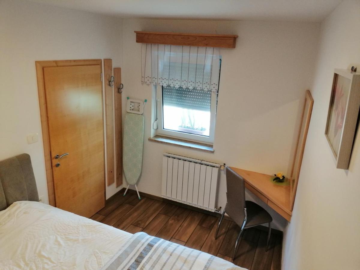 Ferienwohnung Deno Podgrad  Exterior foto