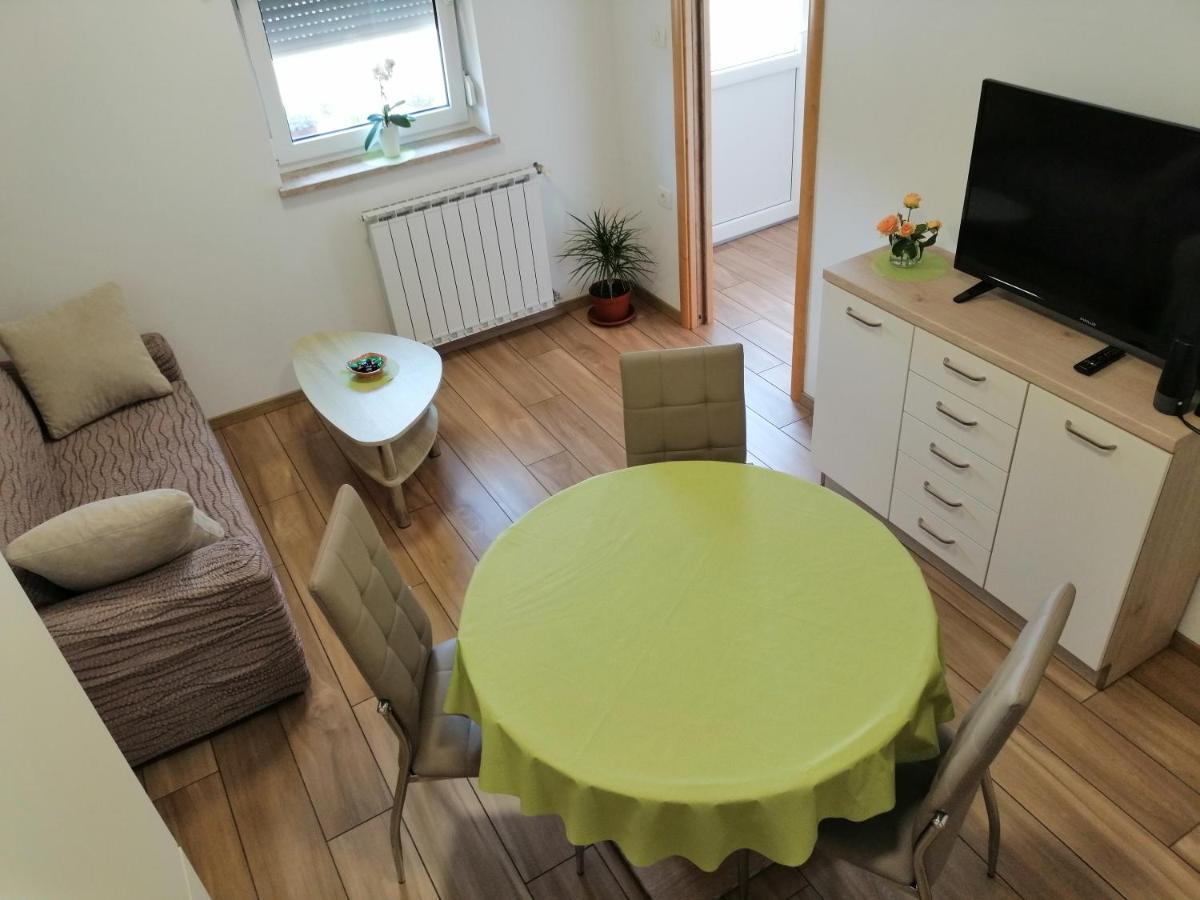 Ferienwohnung Deno Podgrad  Exterior foto