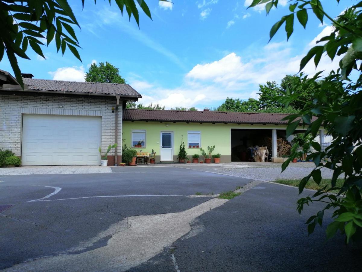 Ferienwohnung Deno Podgrad  Exterior foto